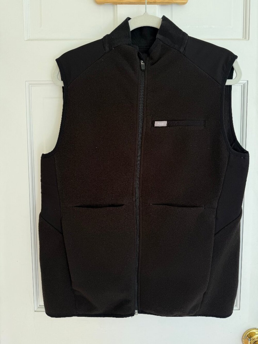 FIGS Women's Fleece Full Zip Vest Black Size Large